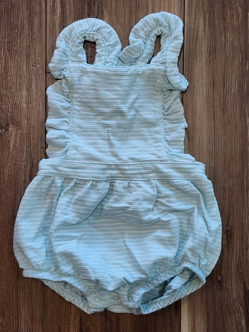 Cat & Jack Baby Girl Striped Bubble Romper in Light Aqua and White, 12M